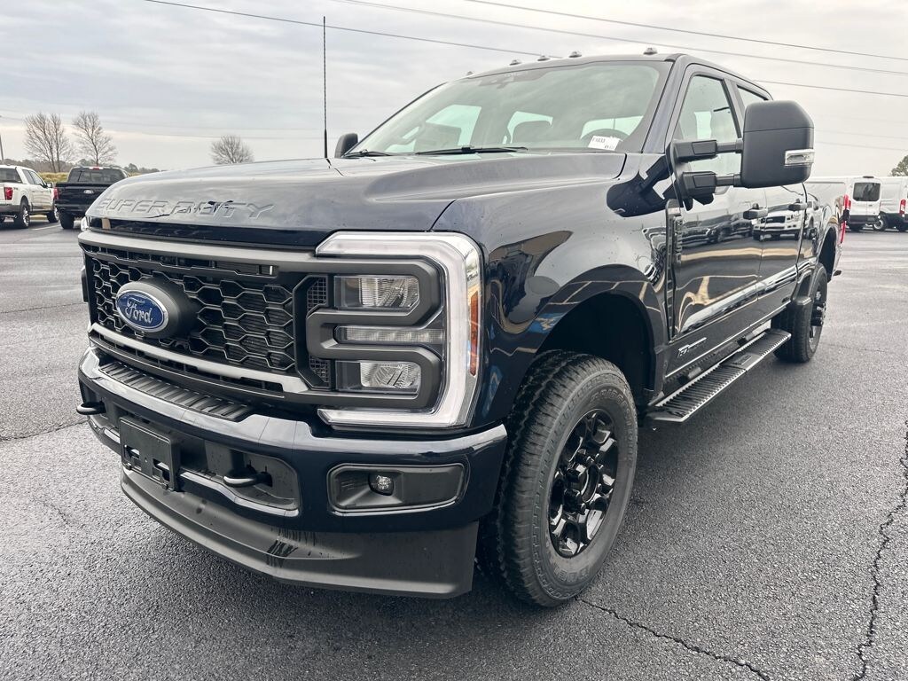 New 2025 Ford F-250SD XL Truck