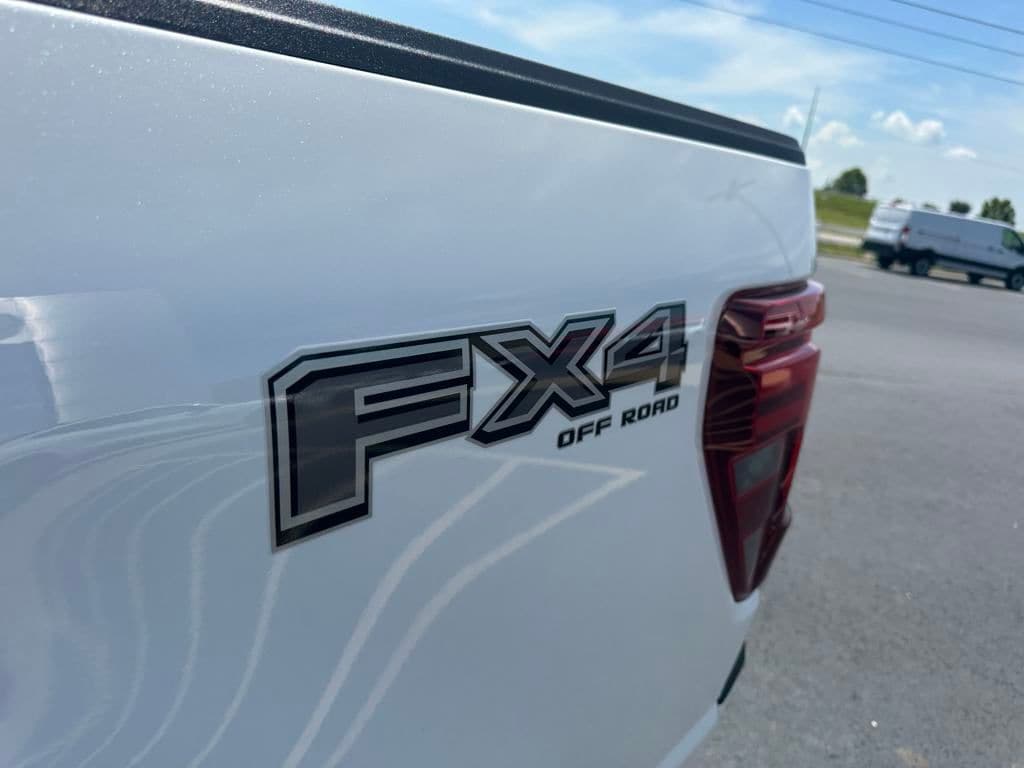 2025 Ford F-150 Platinum - Photo 27