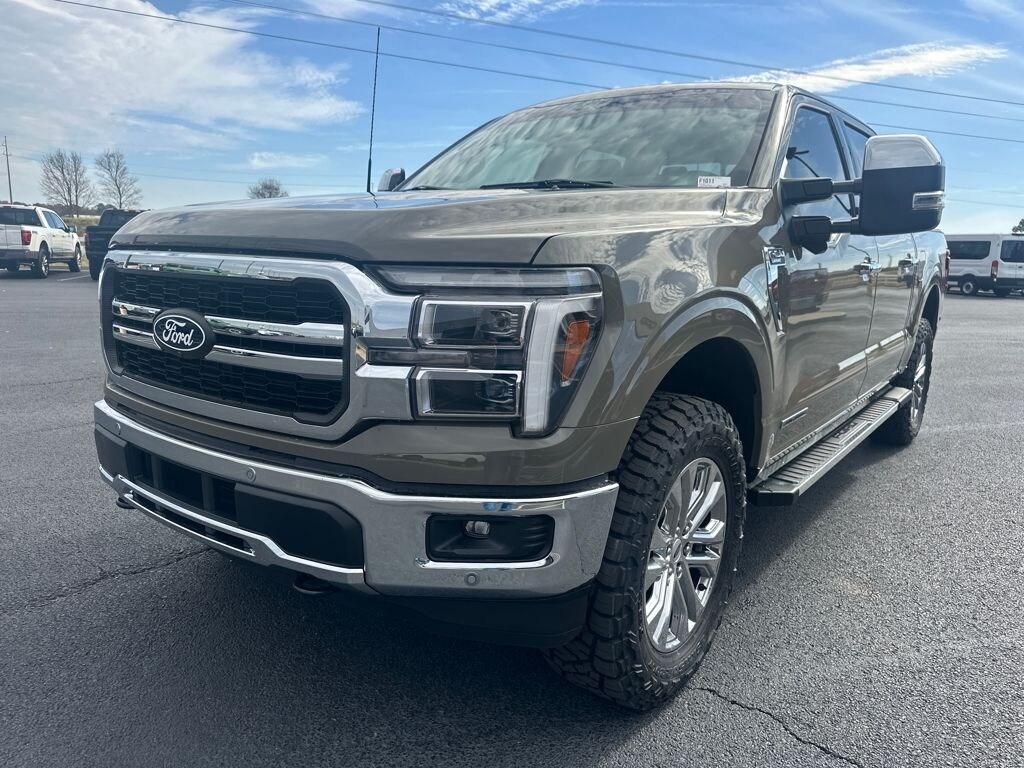 New 2025 Ford F-150 Lariat Truck