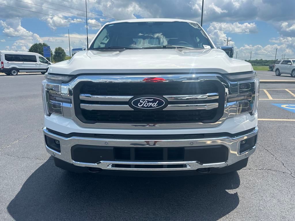 2025 Ford F-150 Lariat photo 3
