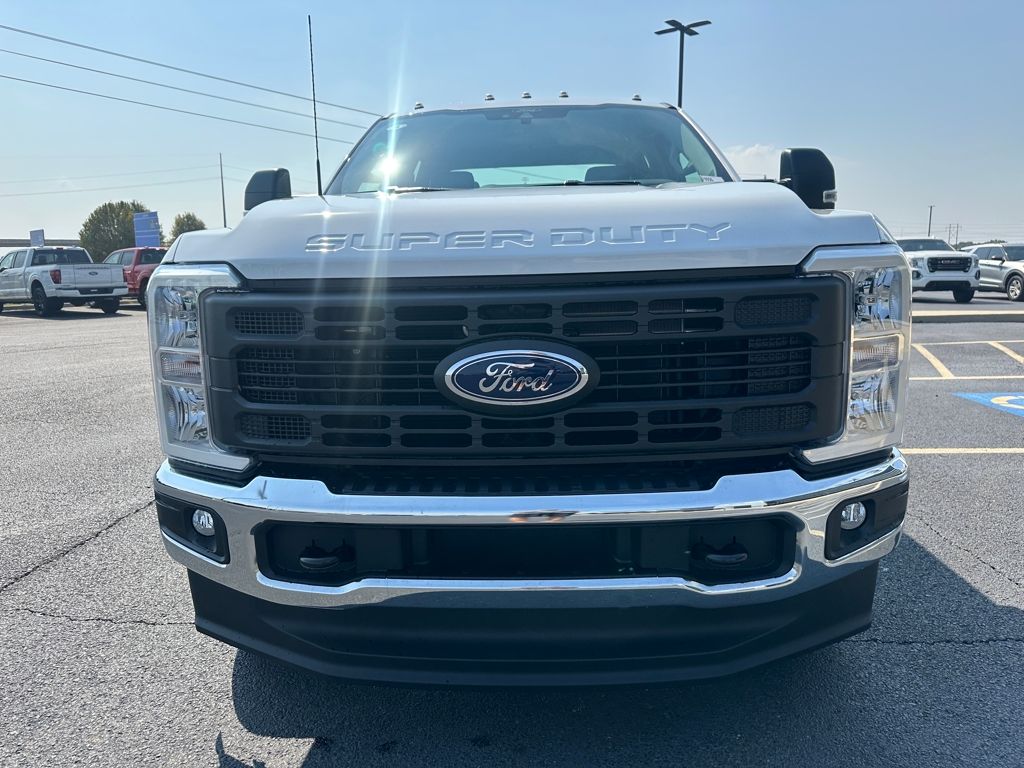 2026 Ford F-250 XL photo 2