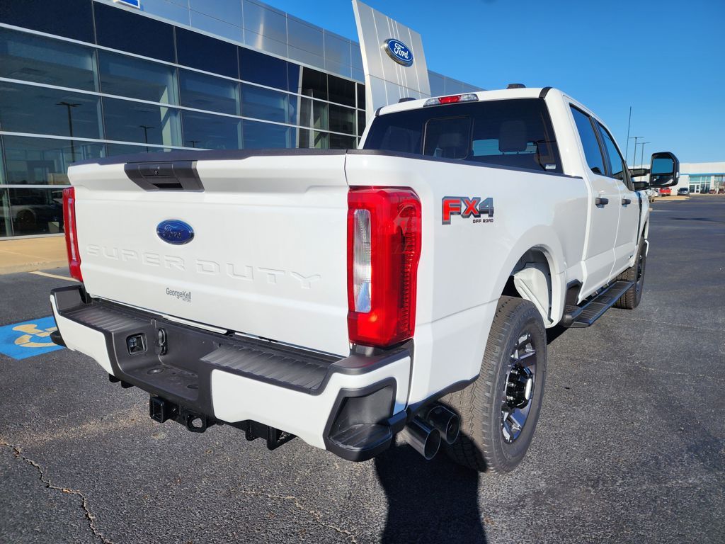 2026 Ford F-350 Super Duty XL - Photo 8