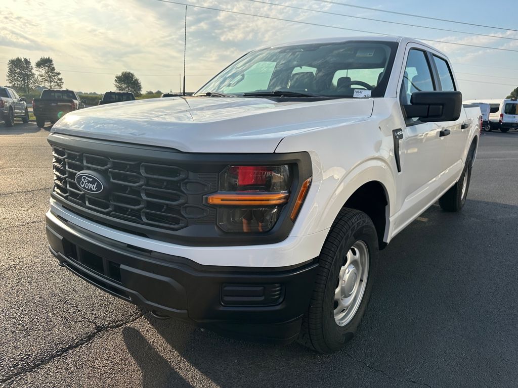 2025 Ford F-150 XL photo 4