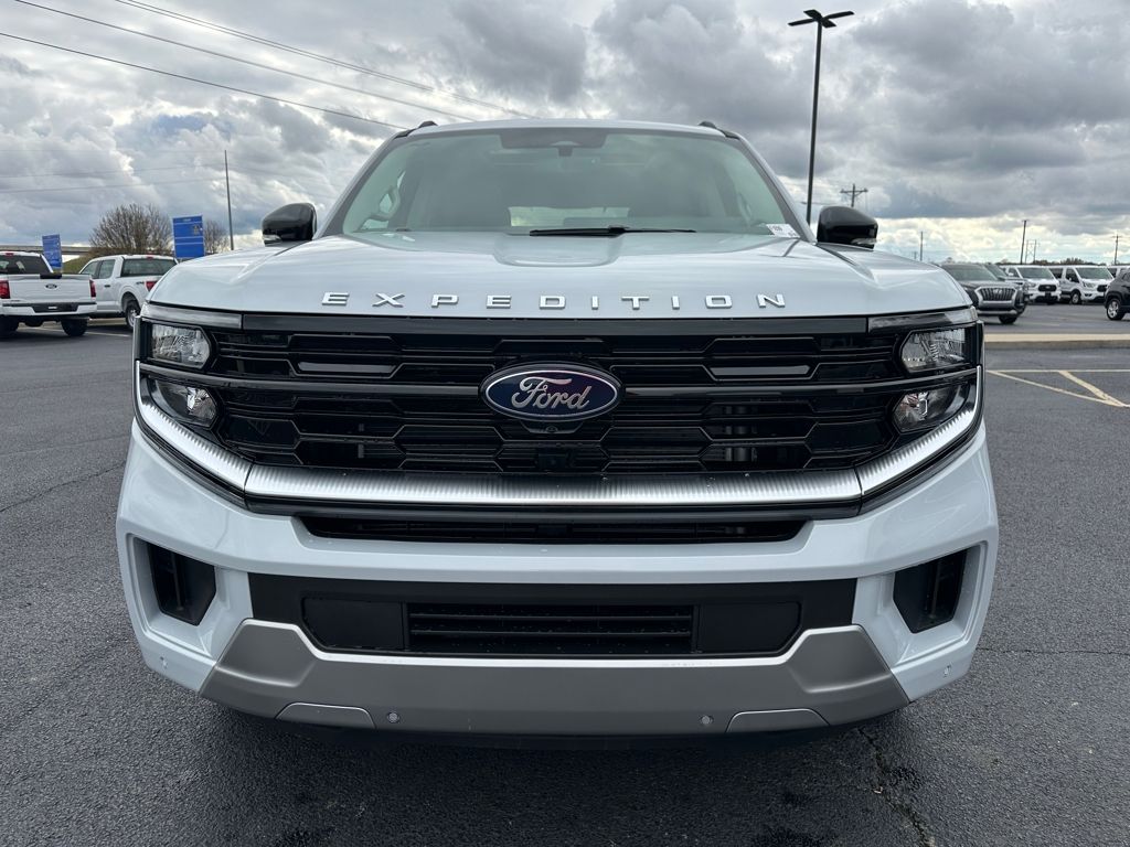 2025 Ford Expedition Platinum photo 3
