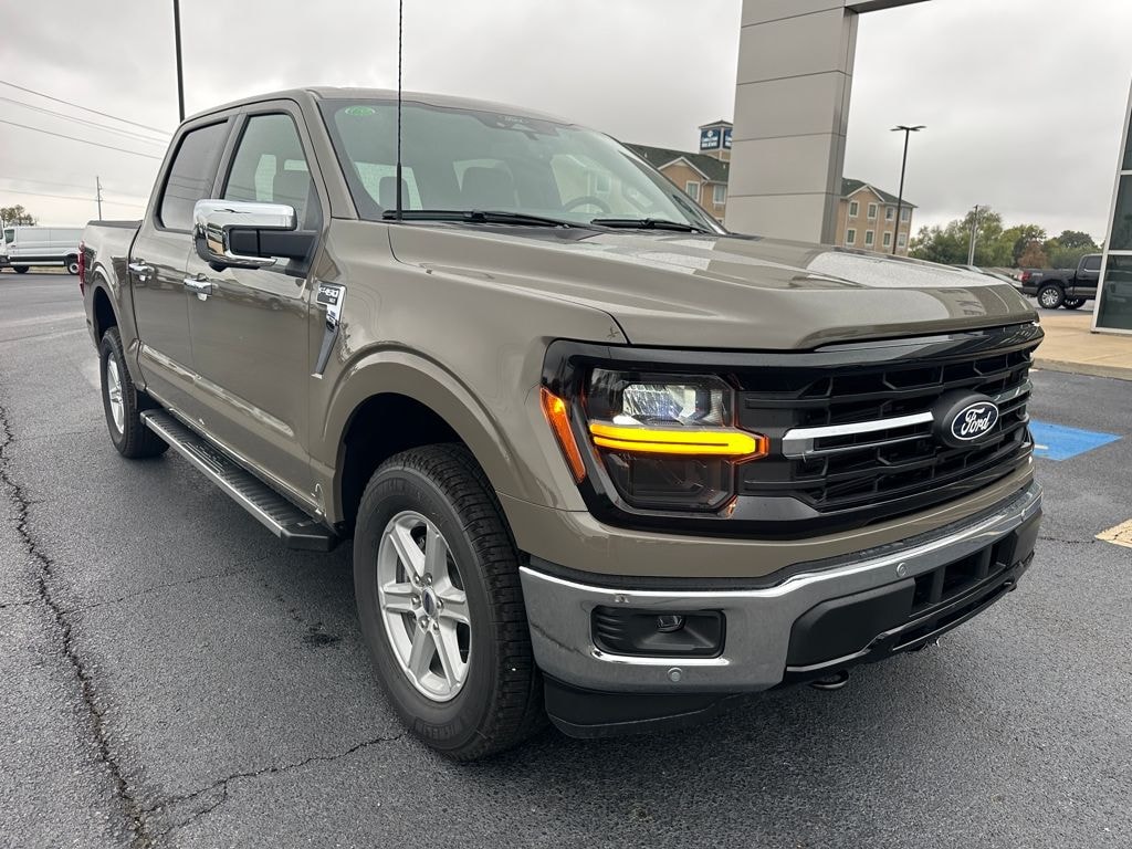 New 2025 Ford F-150 XLT Truck