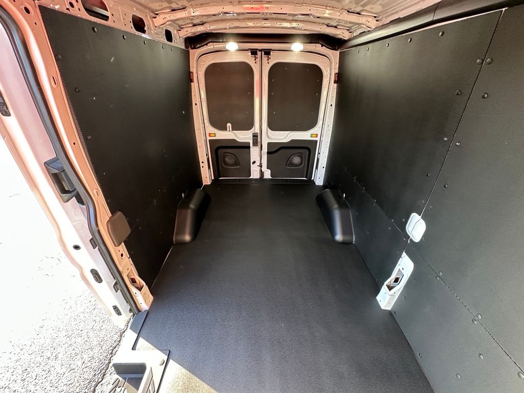 2026 Ford Transit Van Base - Photo 17