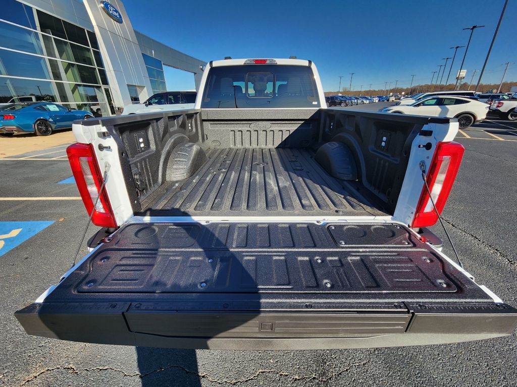 2026 Ford F-350 Super Duty XL - Photo 29