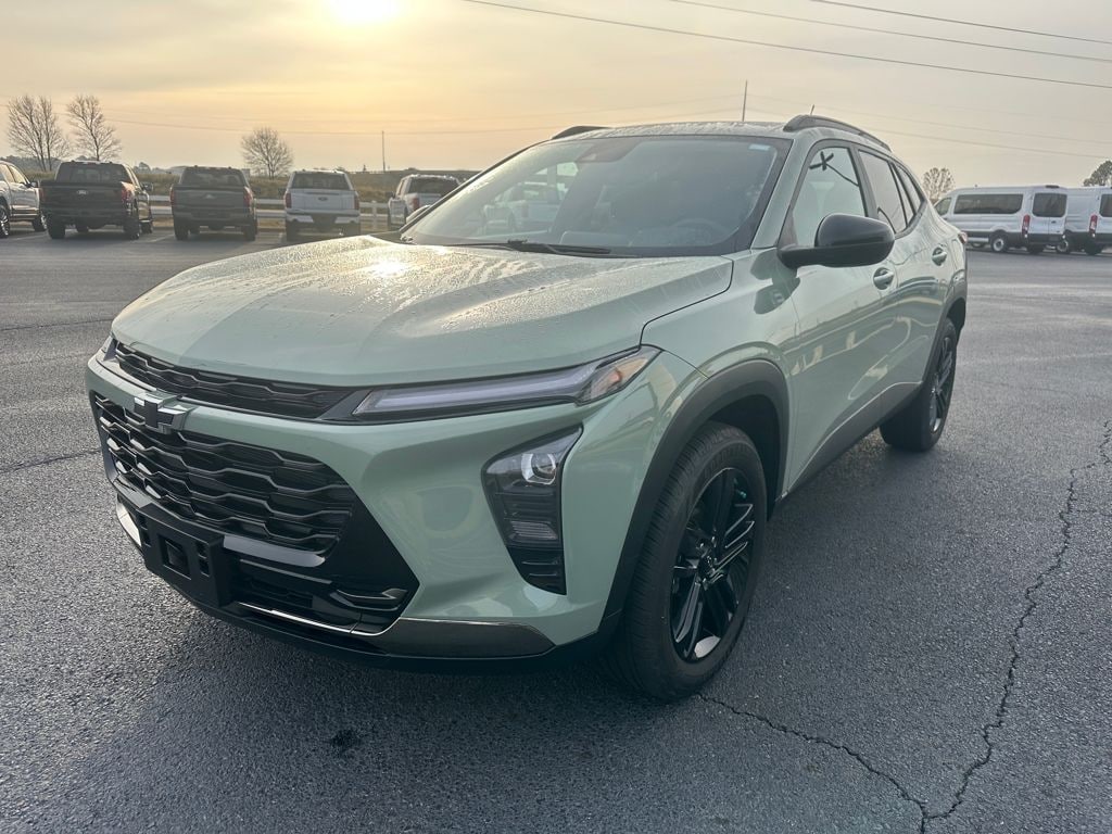 Certified 2025 Chevrolet Trax Activ SUV