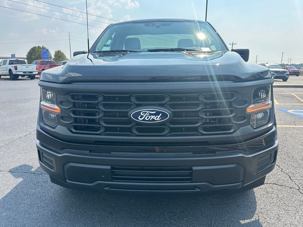 2025 Ford F-150 XL photo 2