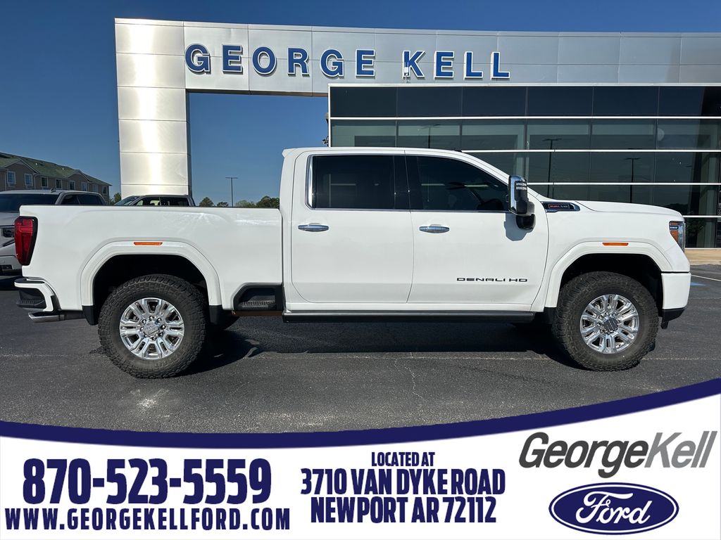 2022 GMC Sierra 4WD Crew Cab Standard Box Denali's photo