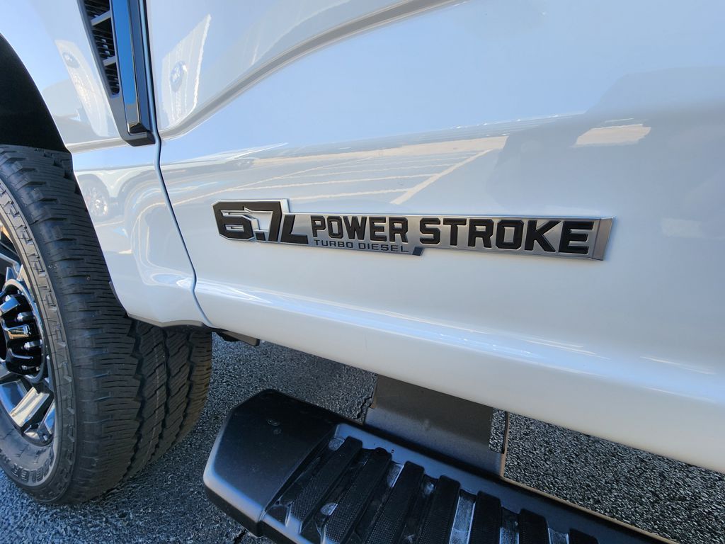 2026 Ford F-350 Super Duty XL - Photo 26