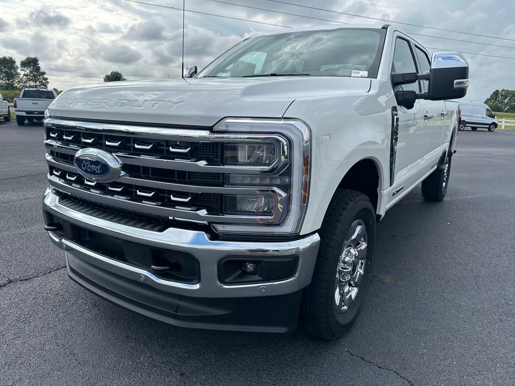 2025 Ford F-250 photo 4