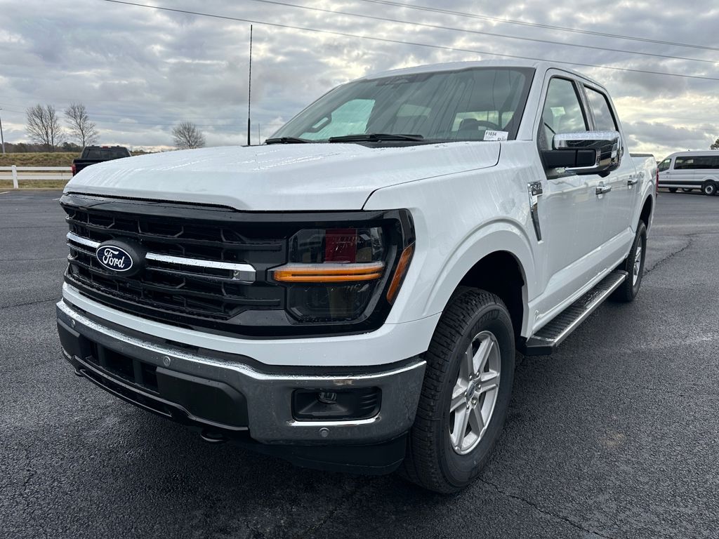 2025 Ford F-150 XLT photo 4