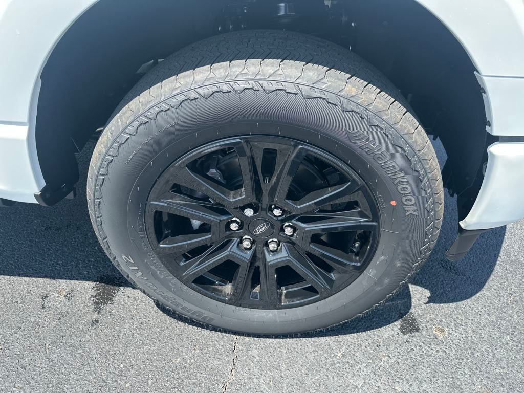 2025 Ford F-150 Platinum - Photo 32