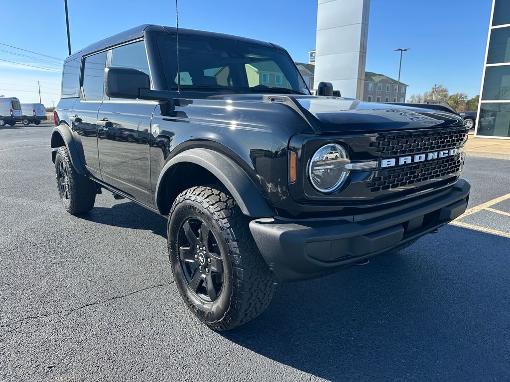 2025 Ford Bronco Big Bend photo 2