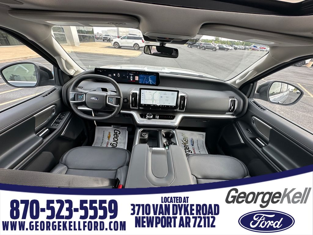 2026 Ford Expedition Platinum 4x4's photo