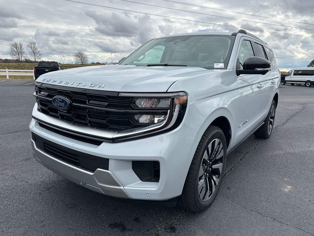 2025 Ford Expedition Platinum photo 4