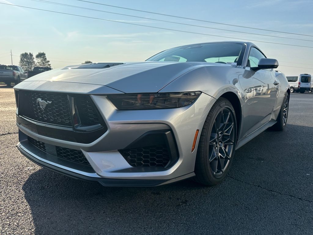 2025 Ford Mustang GT Premium photo 3