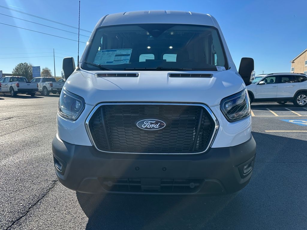 2026 Ford Transit photo 3