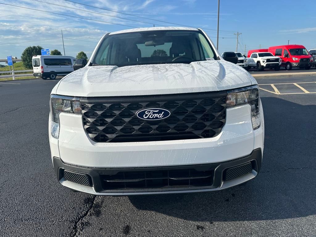 2025 Ford Maverick XLT photo 2