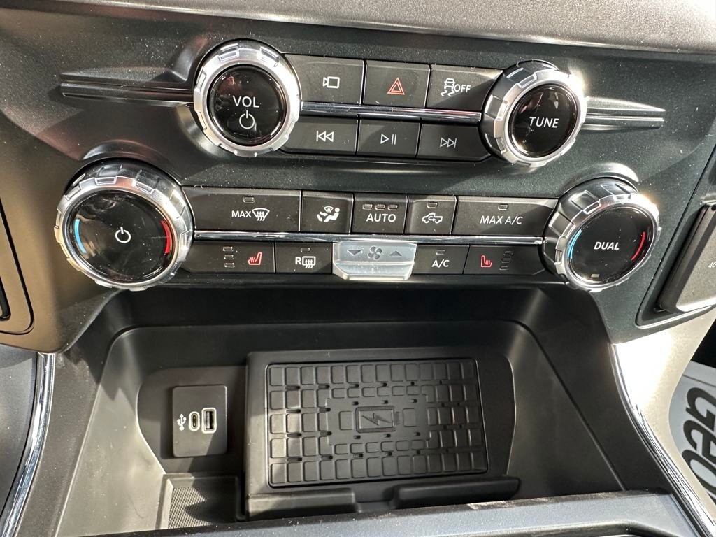2025 Ford F-150 XLT - Photo 12