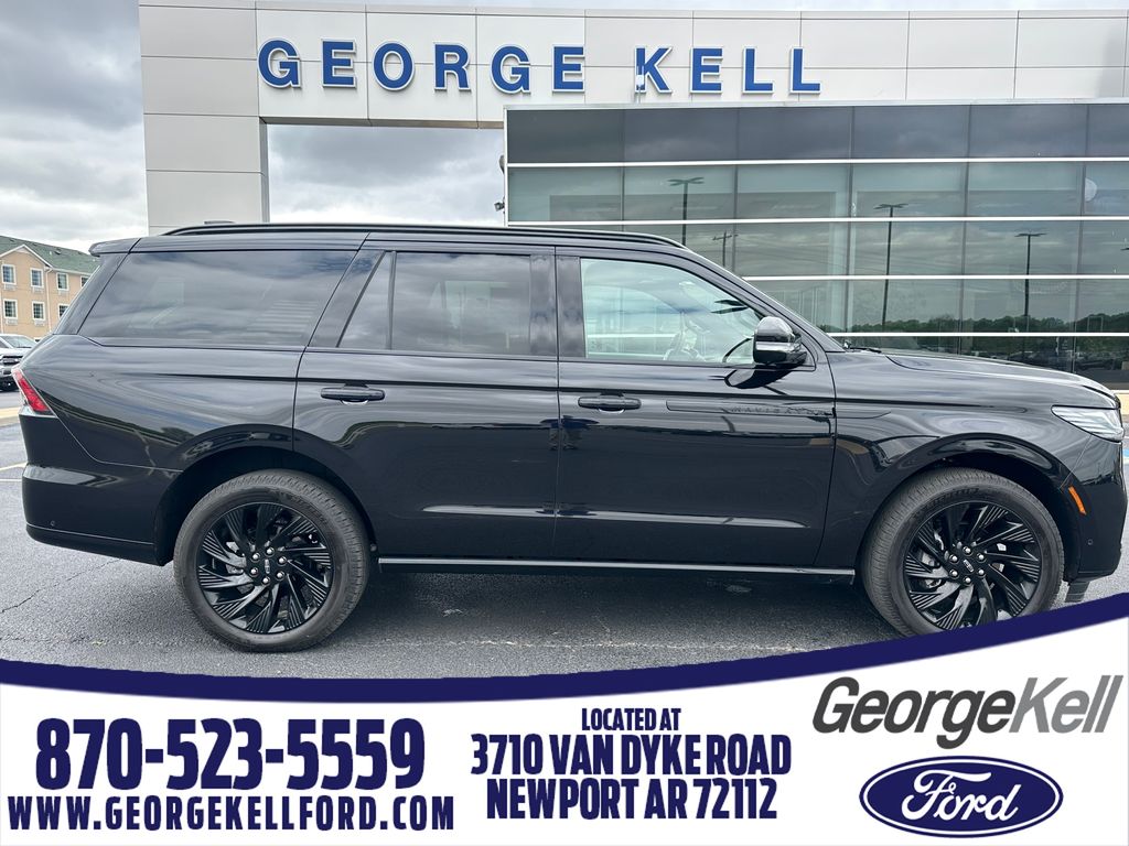 2025 Lincoln Navigator Reserve 4WD's photo