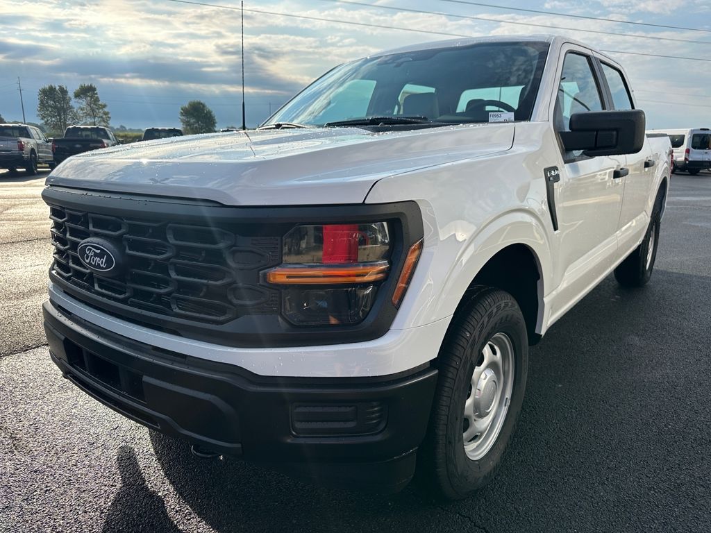 2025 Ford F-150 XL photo 4