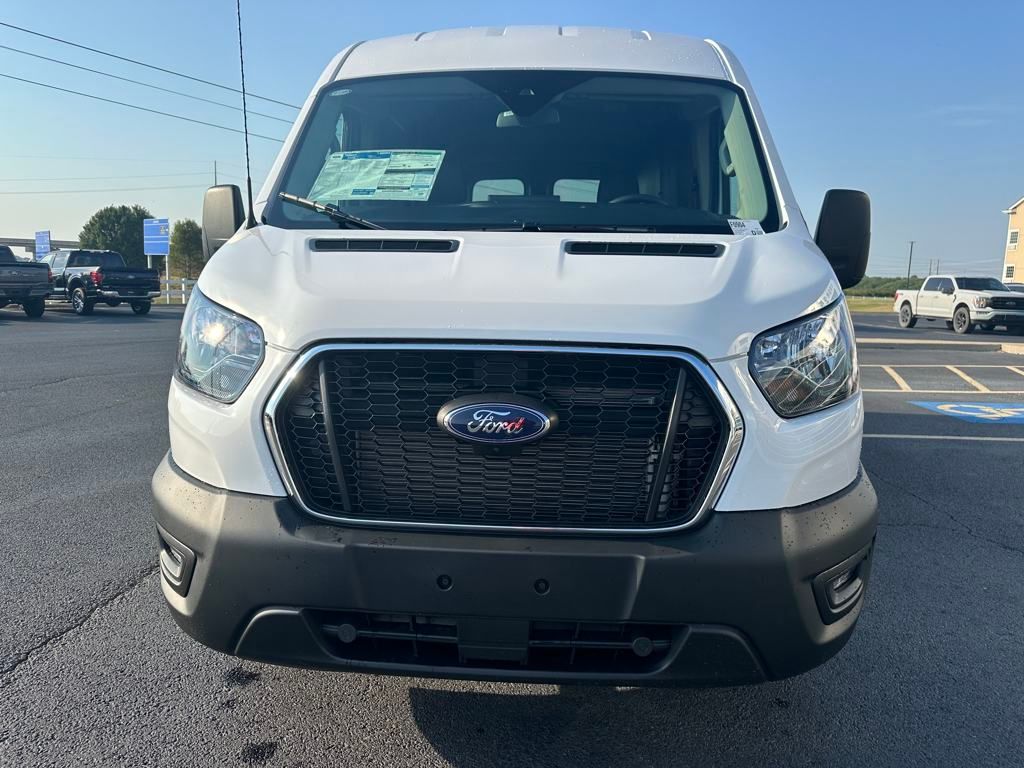 2025 Ford Transit Cargo Van photo 4