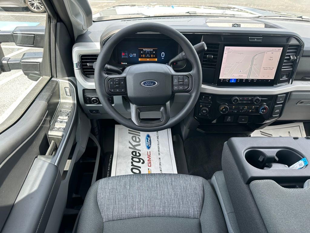 2026 Ford F-350 Super Duty XLT - Photo 6