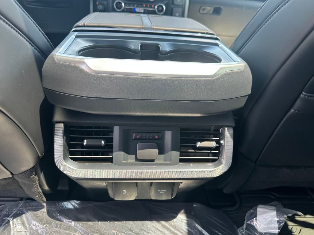 2025 Ford F-150 Platinum - Photo 23