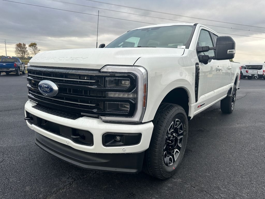 2026 Ford F-350 Platinum photo 4