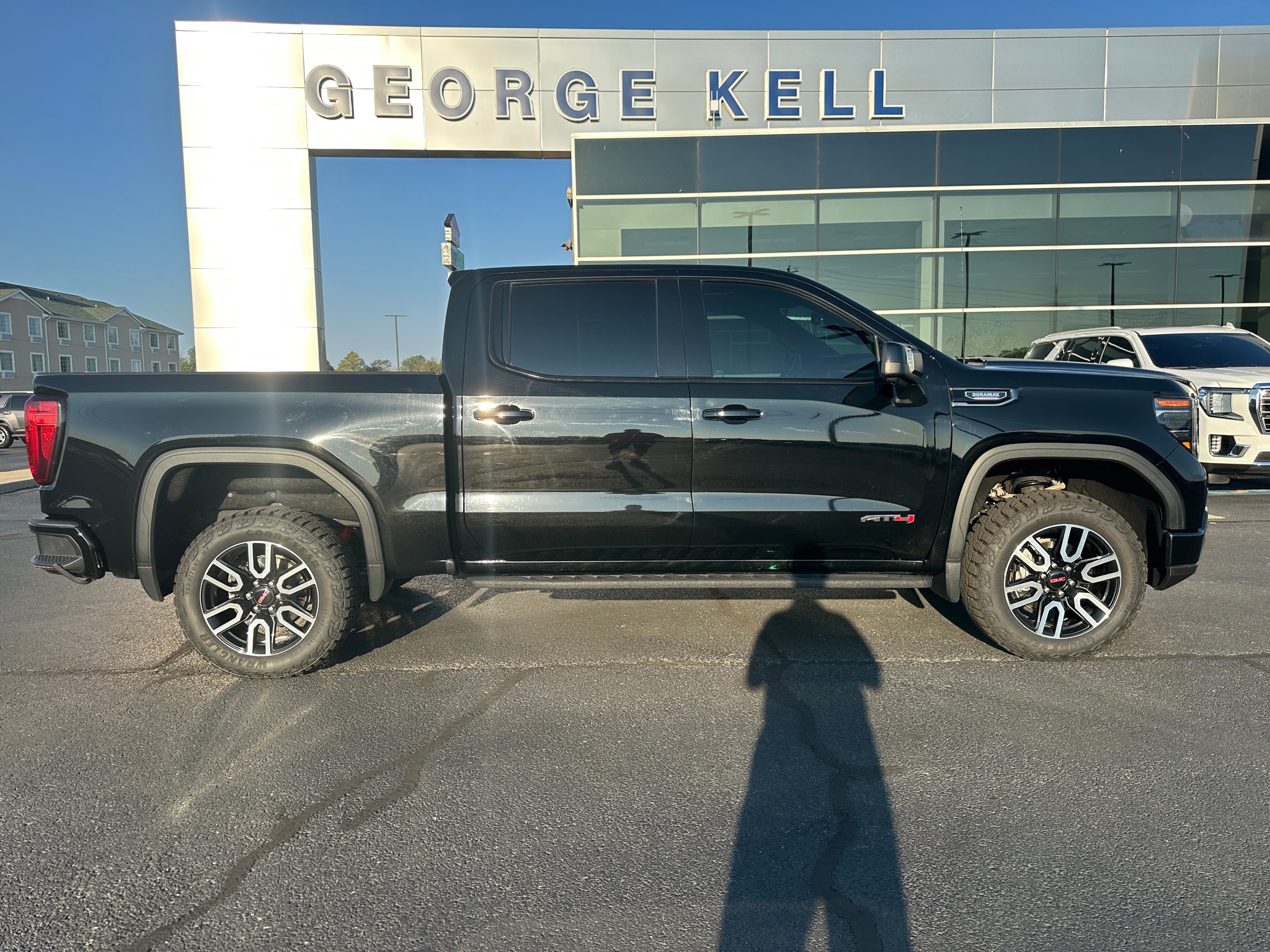 2023 GMC Sierra 1500 AT4