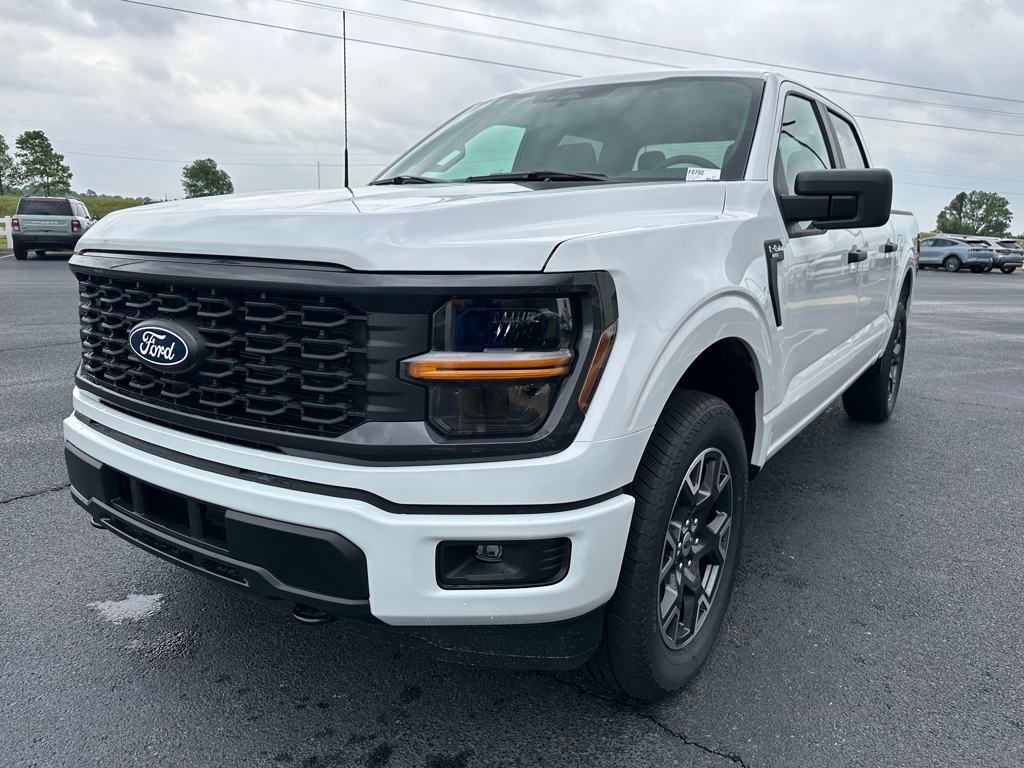 2025 Ford F-150 STX photo 4