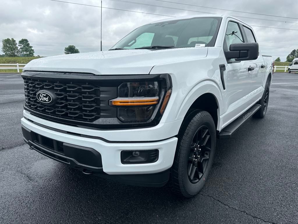 2025 Ford F-150 STX photo 4