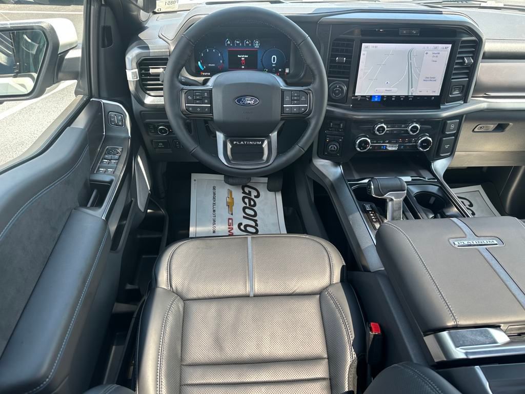 2025 Ford F-150 Platinum - Photo 6