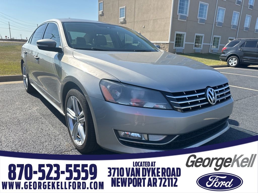2014 Volkswagen Passat SEL Premium