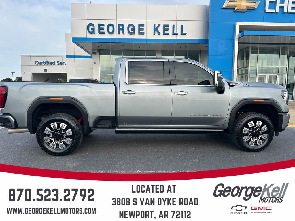 2024 GMC Sierra 4WD Crew Cab Standard Box Denali's photo