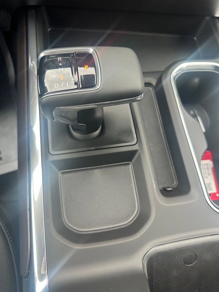 2026 GMC Sierra 1500 SLT - Photo 14