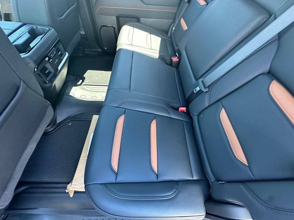 2026 GMC Sierra 2500HD AT4 - Photo 18