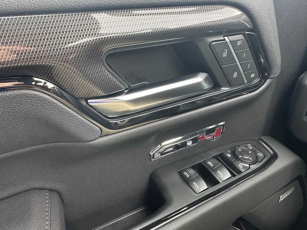 2026 GMC Sierra 1500 AT4 - Photo 13