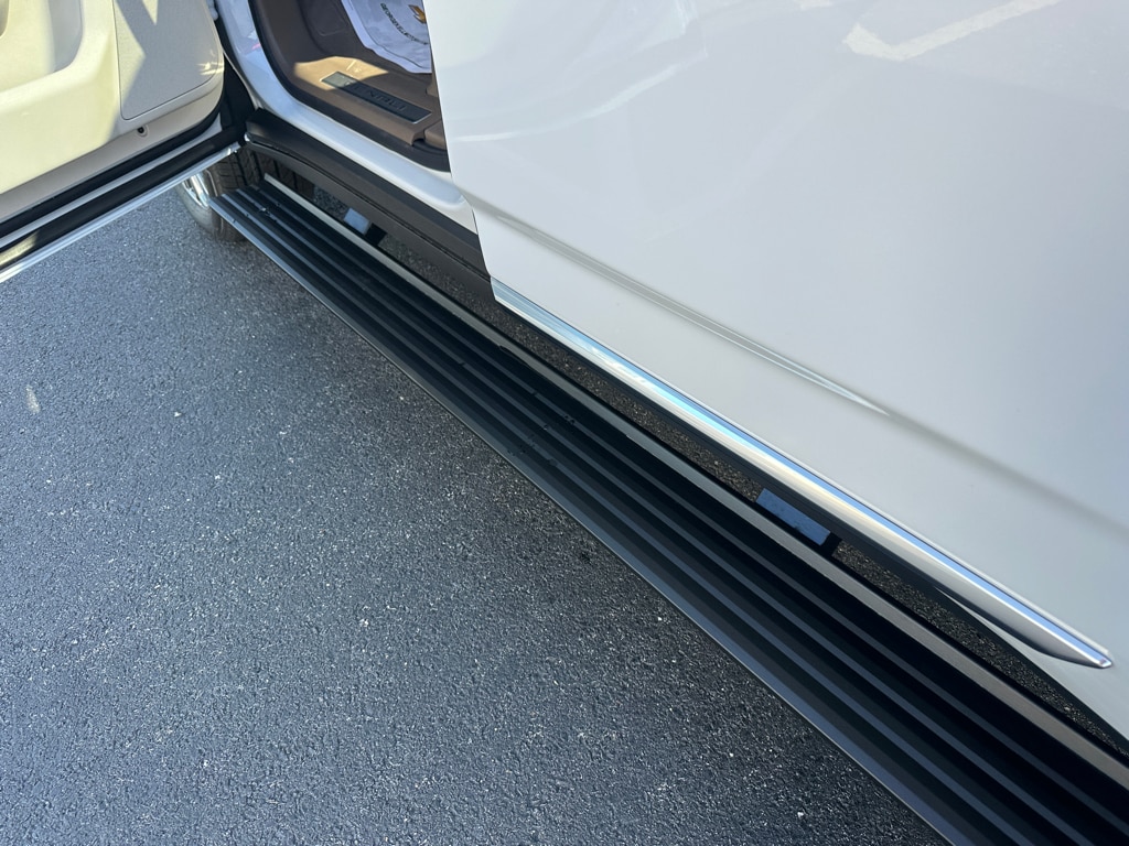 2026 GMC Yukon Denali - Photo 25