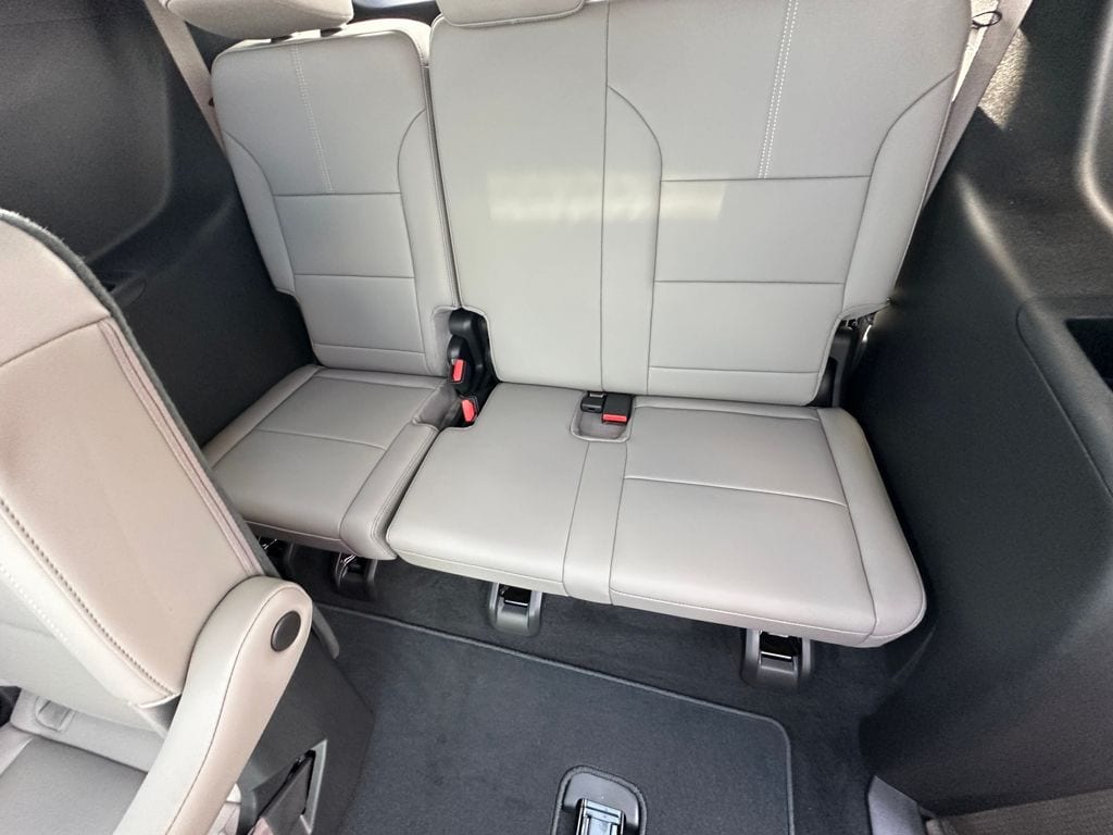 2026 GMC Acadia Elevation - Photo 16