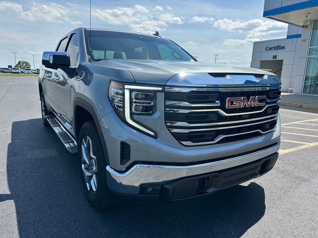 Used 2024 GMC Sierra 1500 SLT with VIN 3GTUUDED7RG314875 for sale in Little Rock
