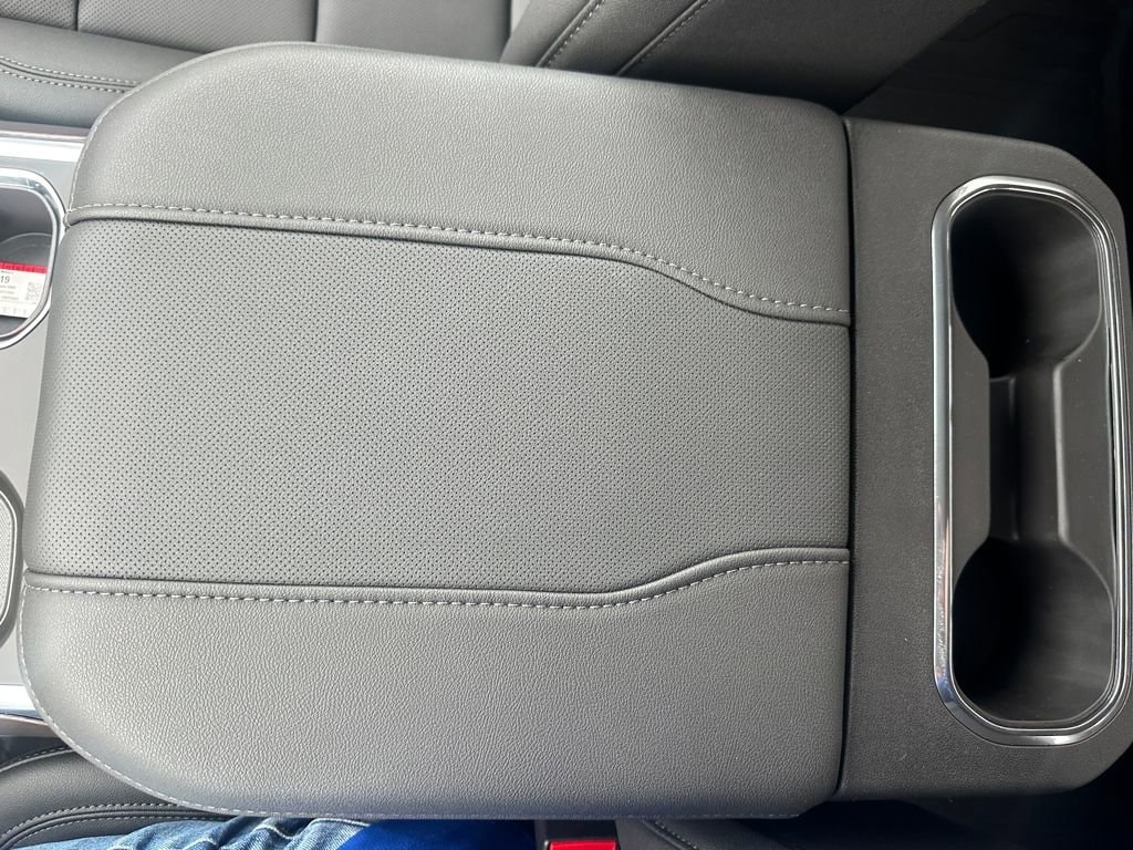 2026 GMC Sierra 1500 SLT - Photo 16