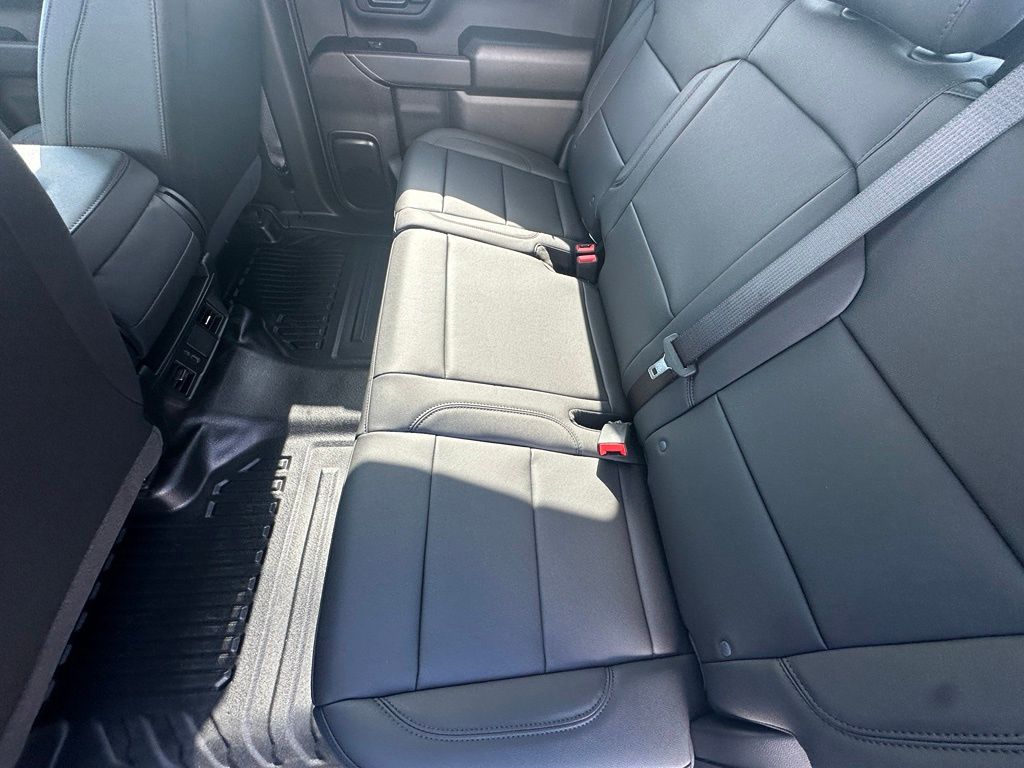 2026 GMC Sierra 2500HD Pro - Photo 17