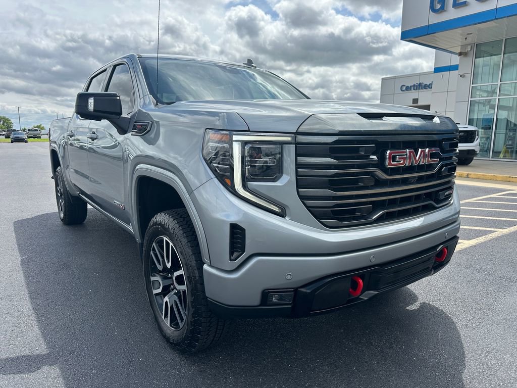 Used 2024 GMC Sierra 1500 AT4 with VIN 1GTUUEEL2RZ233375 for sale in Little Rock
