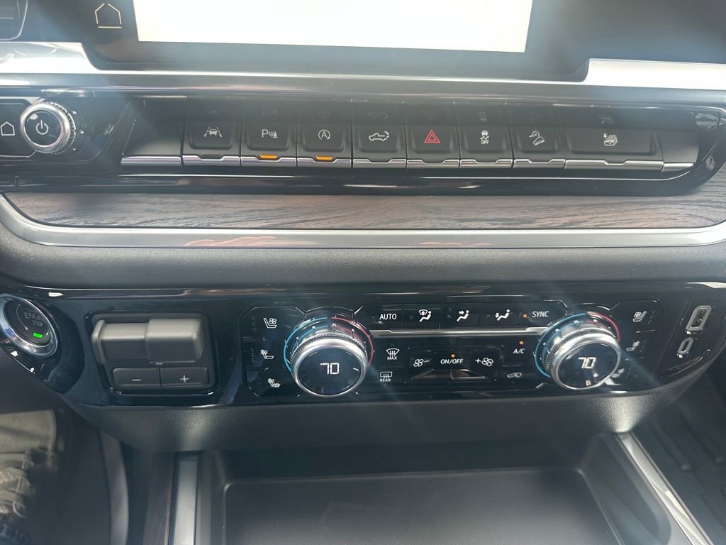 2026 GMC Sierra 1500 SLT - Photo 9