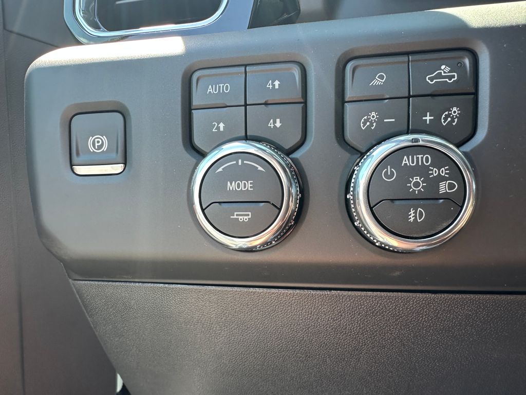 2026 GMC Sierra 2500HD Denali Ultimate - Photo 14