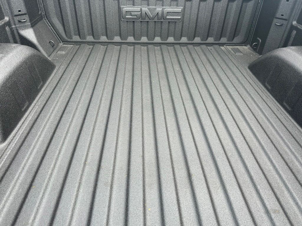 2026 GMC Sierra 1500 SLT - Photo 23
