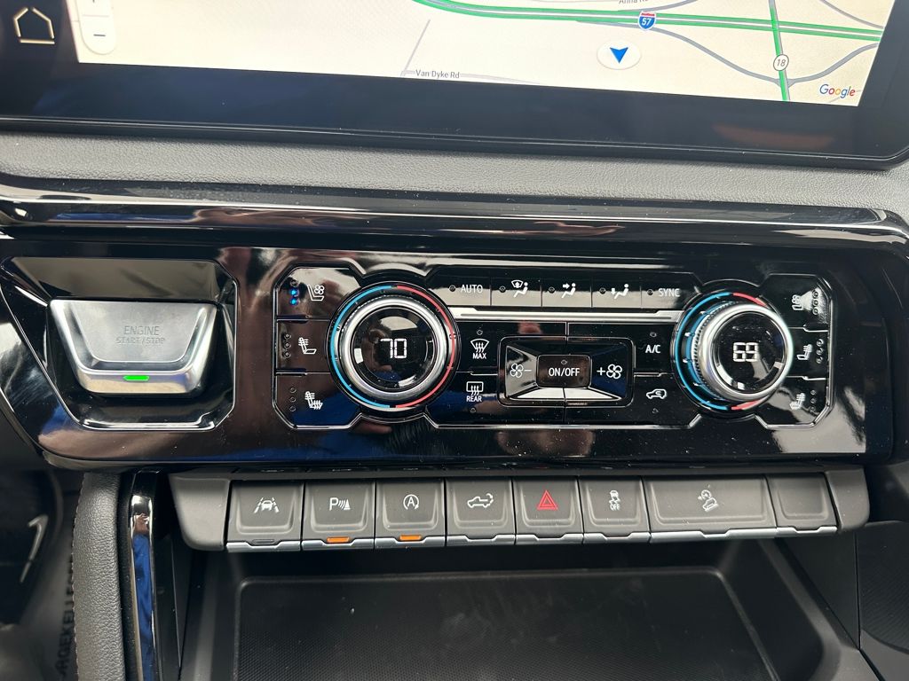 2026 GMC Sierra 1500 AT4 - Photo 9